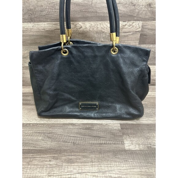 MARC BY MARC JACOBS COW LEATHER BLACK SATCHEL HANDBAG SHOULDER PURSE WOMENS - Picture 15 of 16